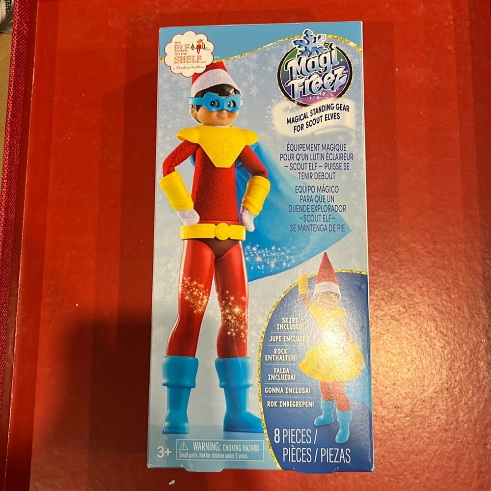 Elf on the Shelf Magi Freez Superhero - Allows your Elf to stand on their own!